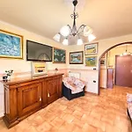 Art & Relax House